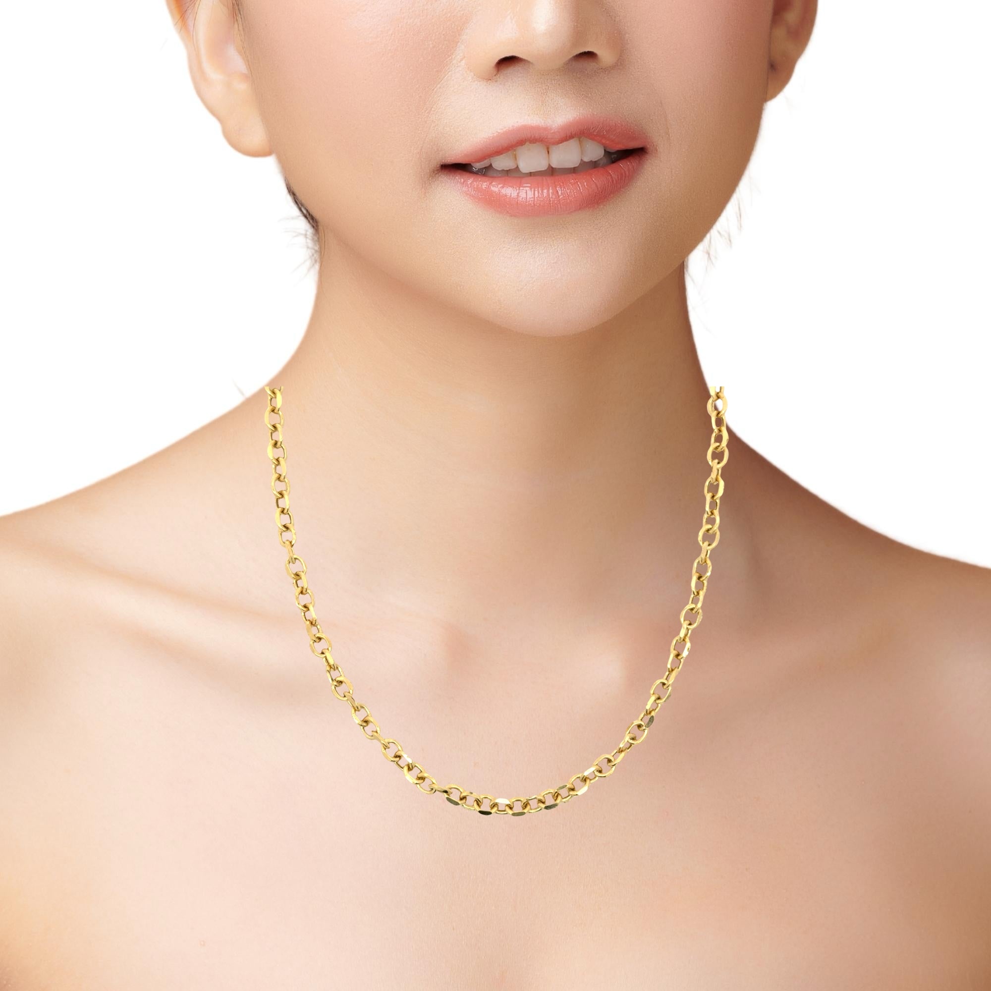 Yellow gold cable chain available at Solomon Jeweler Kansas.