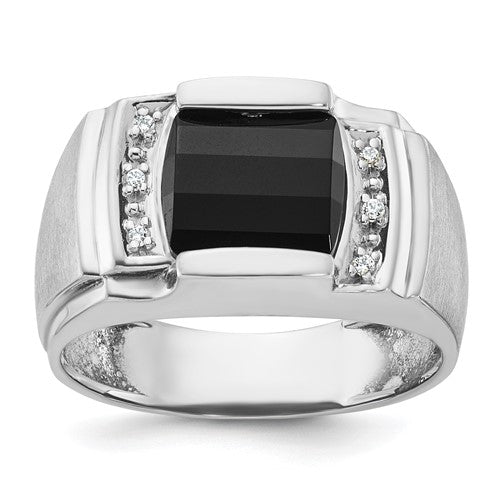 14k white gold men's satin ring with onyx and diamond accents, featuring a sleek, elegant design.