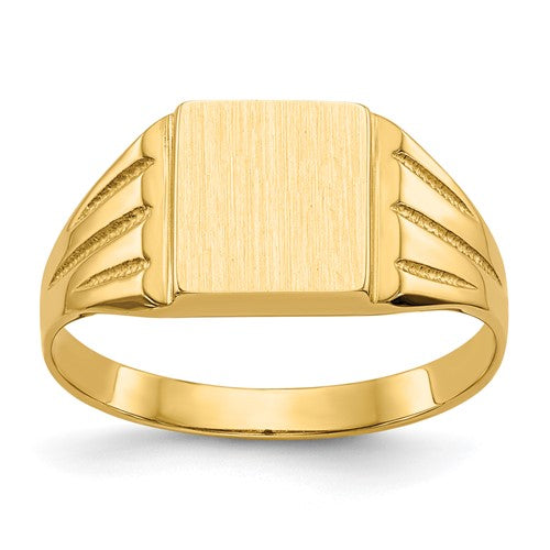 14k gold open back signet ring with 9.0x8.0mm face, showcasing a classic jewelry design on a plain background