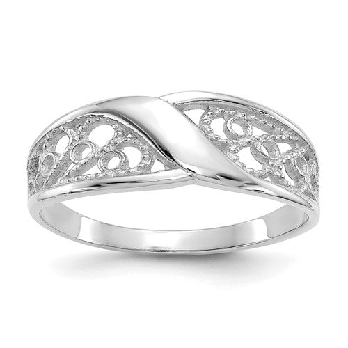 14k white gold filigree ring showcasing intricate openwork design, fine craftsmanship, and elegant jewelry style.