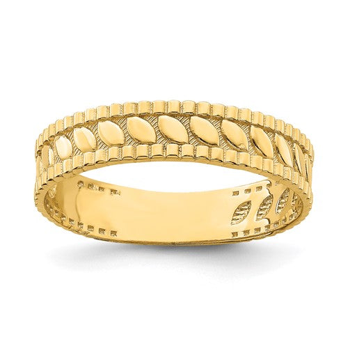 14k gold leaf engraved thumb ring in size 9, featuring detailed leaf design, crafted by Solomon Jewelers.