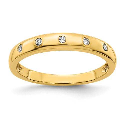 14k gold 5-stone diamond ring featuring sparkling diamonds set in a elegant jewelry design