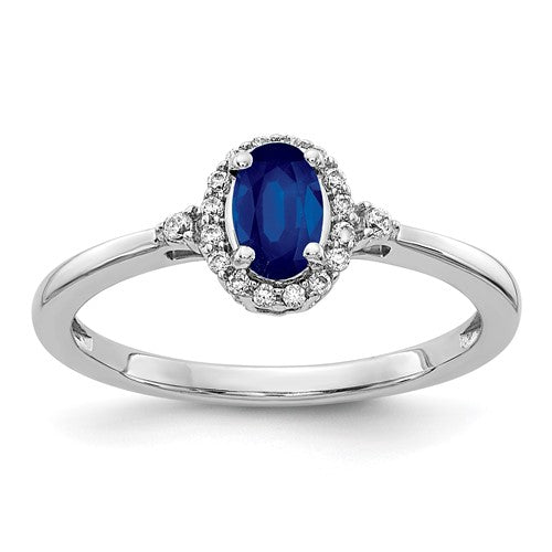 14k white gold oval sapphire and diamond halo ring, showcasing intricate design and sparkling gemstones, jewelry ring for special occasions
