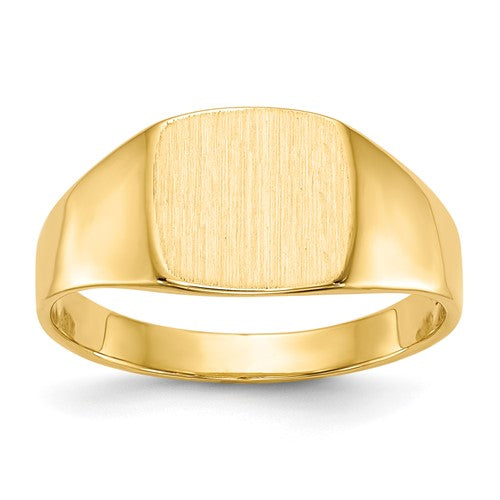 14k gold signet ring with a closed back, measuring 9.0x8.5mm, featuring a classic design from Solomon Jewelers.