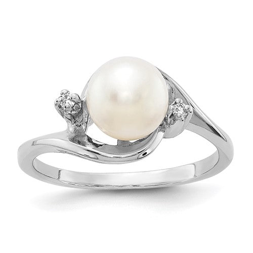 14k white gold ring with 7mm cultured pearl and AA diamond accents, elegant jewelry piece from Solomon Jewelers.