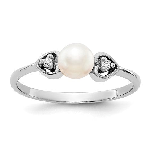 14k white gold ring with a 4.5mm cultured pearl and AA diamond accents, elegant jewelry piece from Solomon Jewelers.