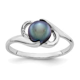 14k white gold ring with a 5.5mm black freshwater cultured pearl, featuring elegant jewelry design from Solomon Jewelers.