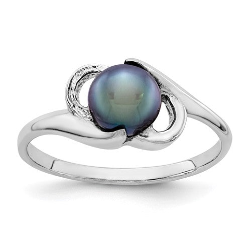 14k white gold ring with a 5.5mm black freshwater cultured pearl, featuring elegant jewelry design from Solomon Jewelers.