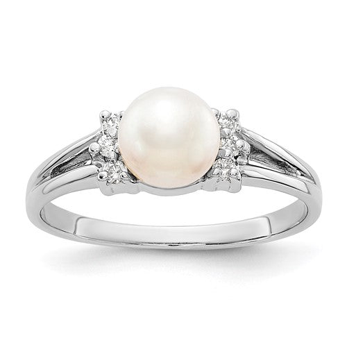 14k white gold ring with a 6mm cultured pearl and diamond accent, elegant jewelry piece from Solomon Jewelers.