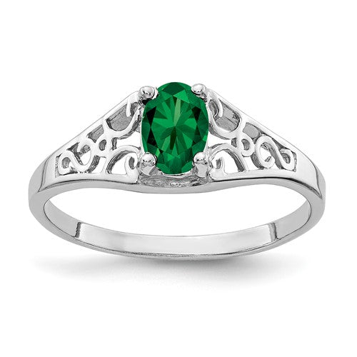 14k white gold oval Mount St. Helens ring with 6x4mm gemstone, elegant jewelry piece from Solomon Jewelers.