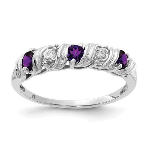 14k white gold amethyst and AA diamond ring featuring a 2.75mm gemstone, crafted by Solomon Jewelers.