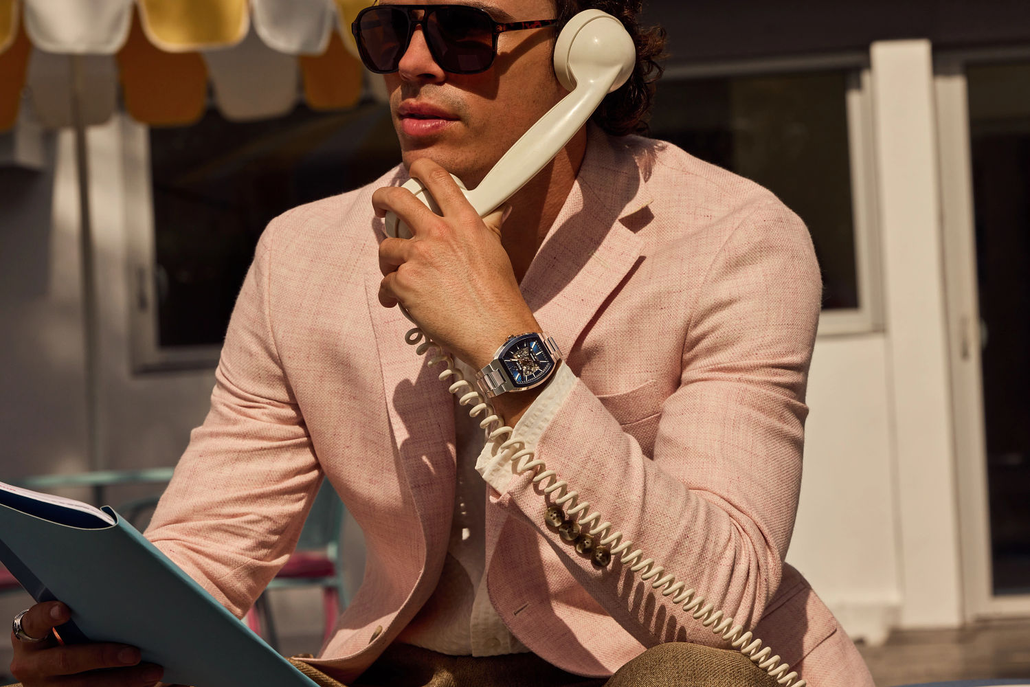 This Bulova men’s timepiece offers a uniquely individual expression of style.