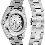 Part of the Surveyor collection of Bulova men’s watches, this classically styled automatic watch offers exceptional design with a glimpse of mechanical wonder.